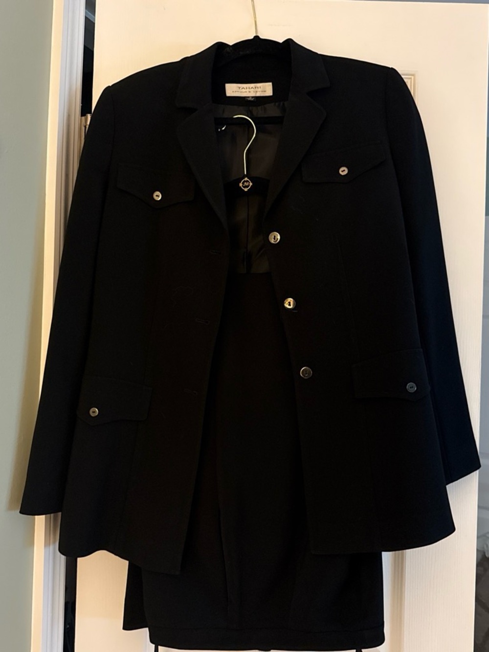 Tahari ASL Black Button-Front Blazer with Flap Pockets